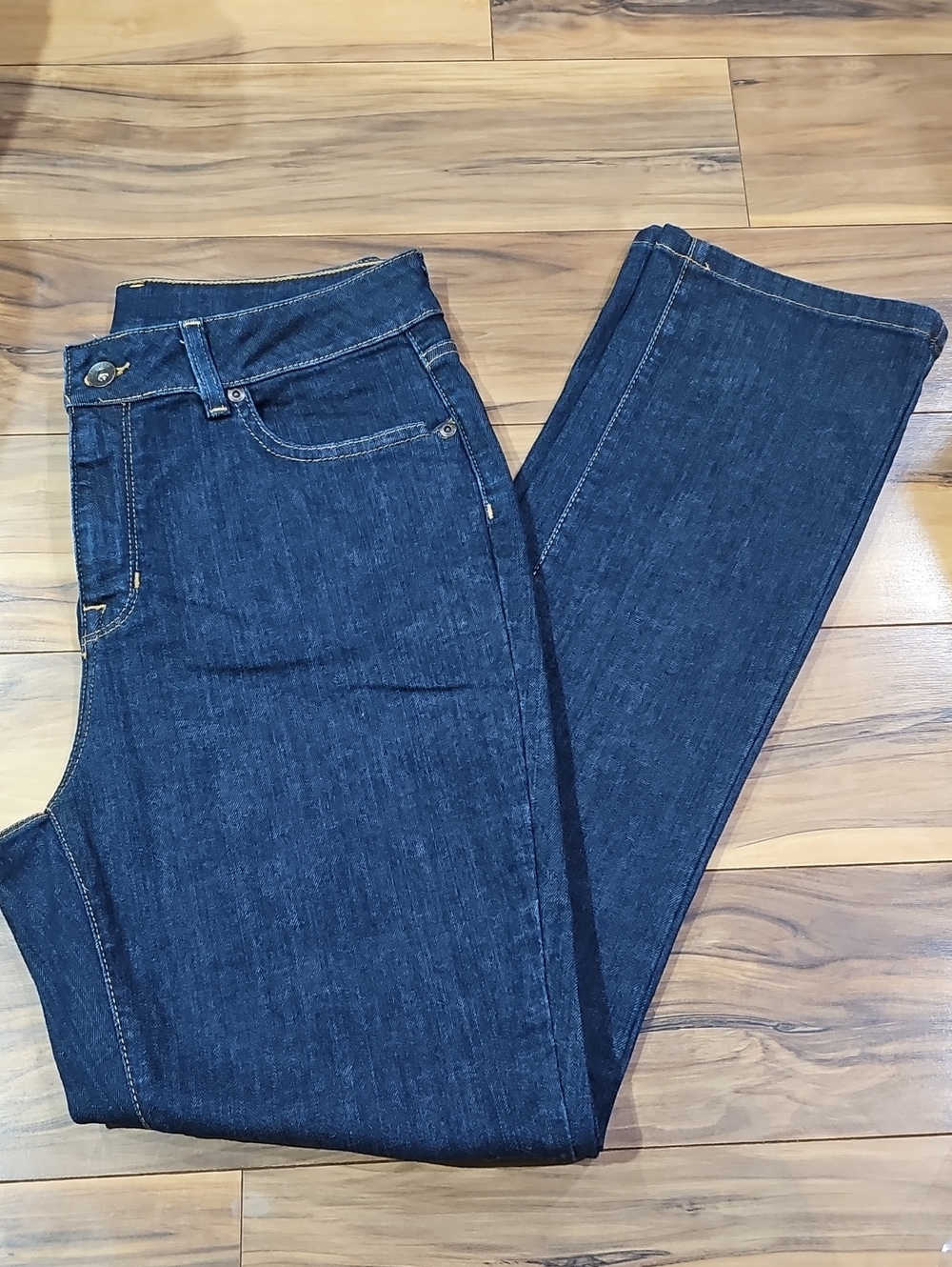 L.L. Bean Women's 8 Classic Fit Regular Blue Jeans